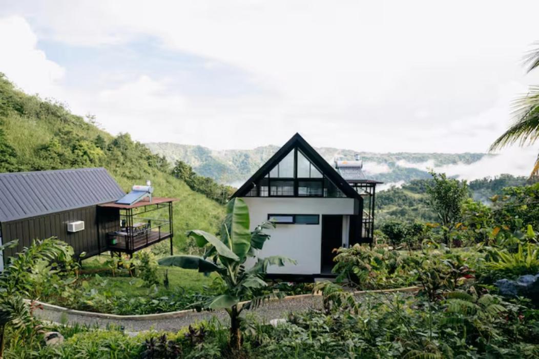 Grey Rock Mountain Cabin W/ Jacuzzi Balamban Экстерьер фото